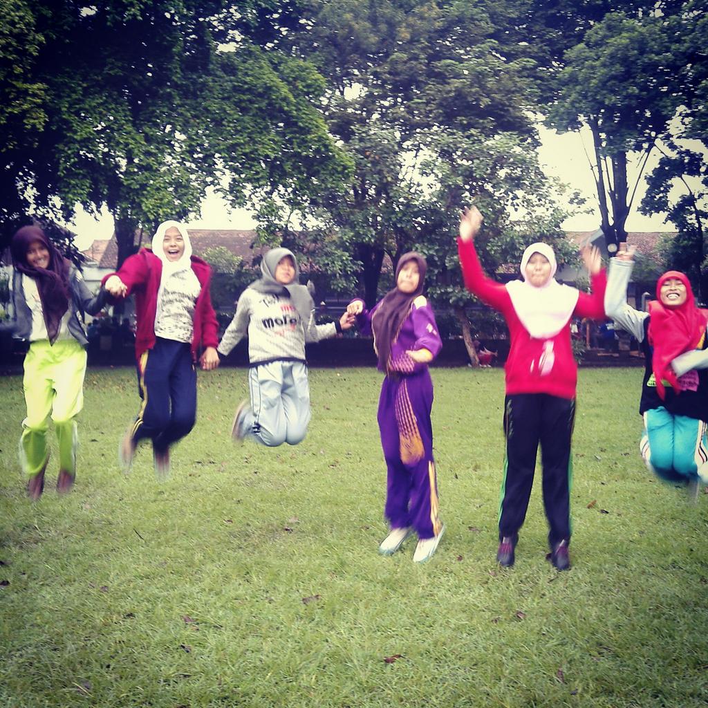 ade_Lophers tweet picture