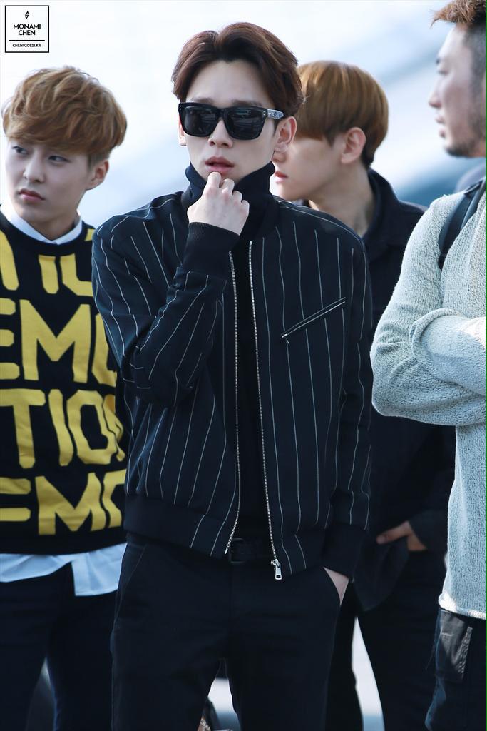 Intl_EXO's tweet photo. [HQ] 150327 CHEN @ Incheon Airport 
(cr: Mon Ami Chen) http://t.co/lN6BnXs8Qk