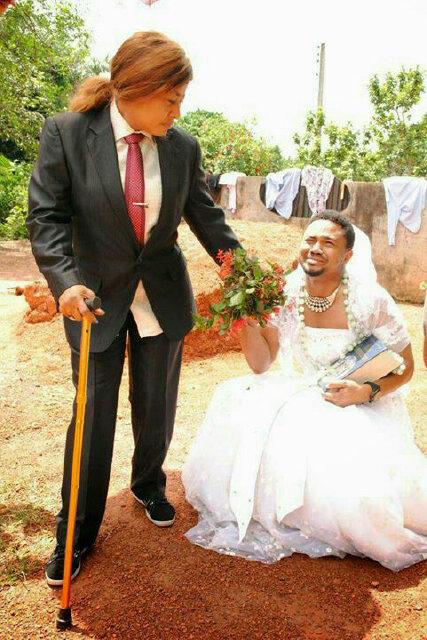 Jimiwhite001's tweet photo. Lmao husand n wife so funi http://t.co/i8lFQsiST6