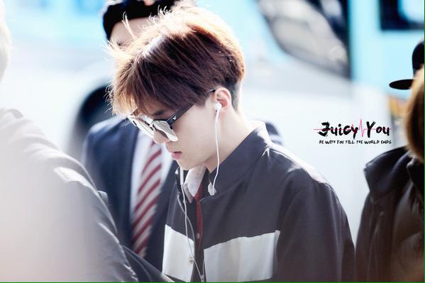 Intl_EXO's tweet photo. [HQ] 150327 SEHUN @ ICN Airport 
(cr: Juicy You) http://t.co/CFUPrzysrG