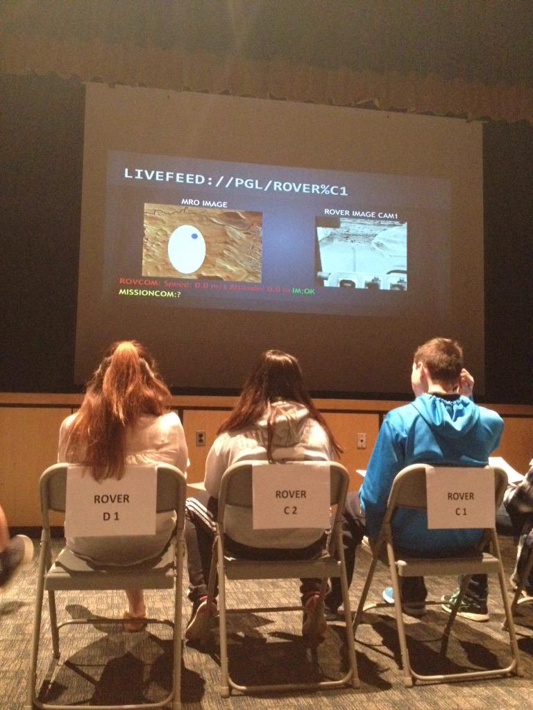 pinegrovelabs's tweet photo. Getting a live feed from rover C1 @FahyScience @NASA @NASAJPL http://t.co/WDcC0Jsmrh