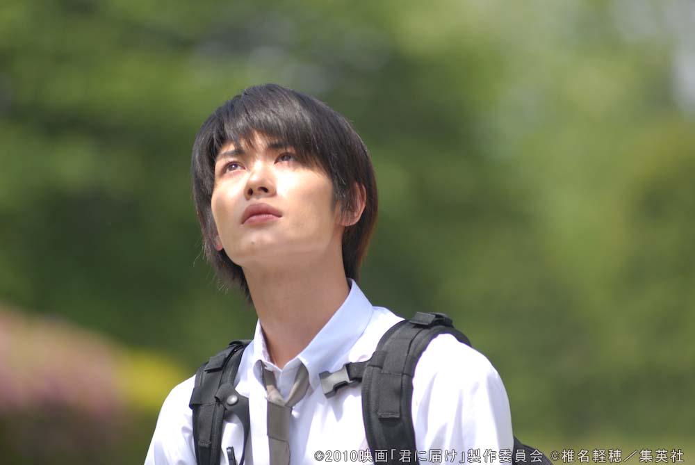 Twitter 上的 アンク 金曜ロードショー公式 爽子曰く 爽やかでできているような 男の子 風早を演じたのは 実写版 進撃の巨人 主演の三浦春馬さんです 超イケメンでナイスガイの風早を演じる上でもプレッシャーをまったく感じさせず 熊澤監督を驚かせたそうです