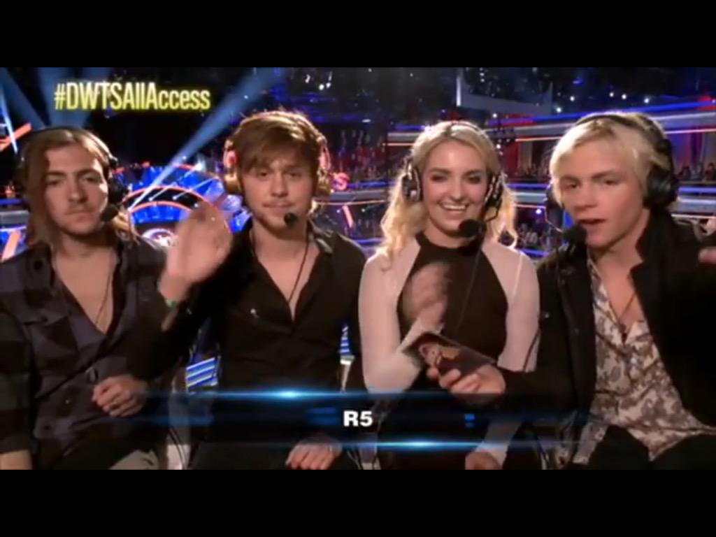 kryslegardner's tweet photo. @rossR5 #rosslych❤️❤️❤️❤️😍❤️❤️😍😍😍😍❤️❤️❤️❤️ http://t.co/KlVkEA7v9U