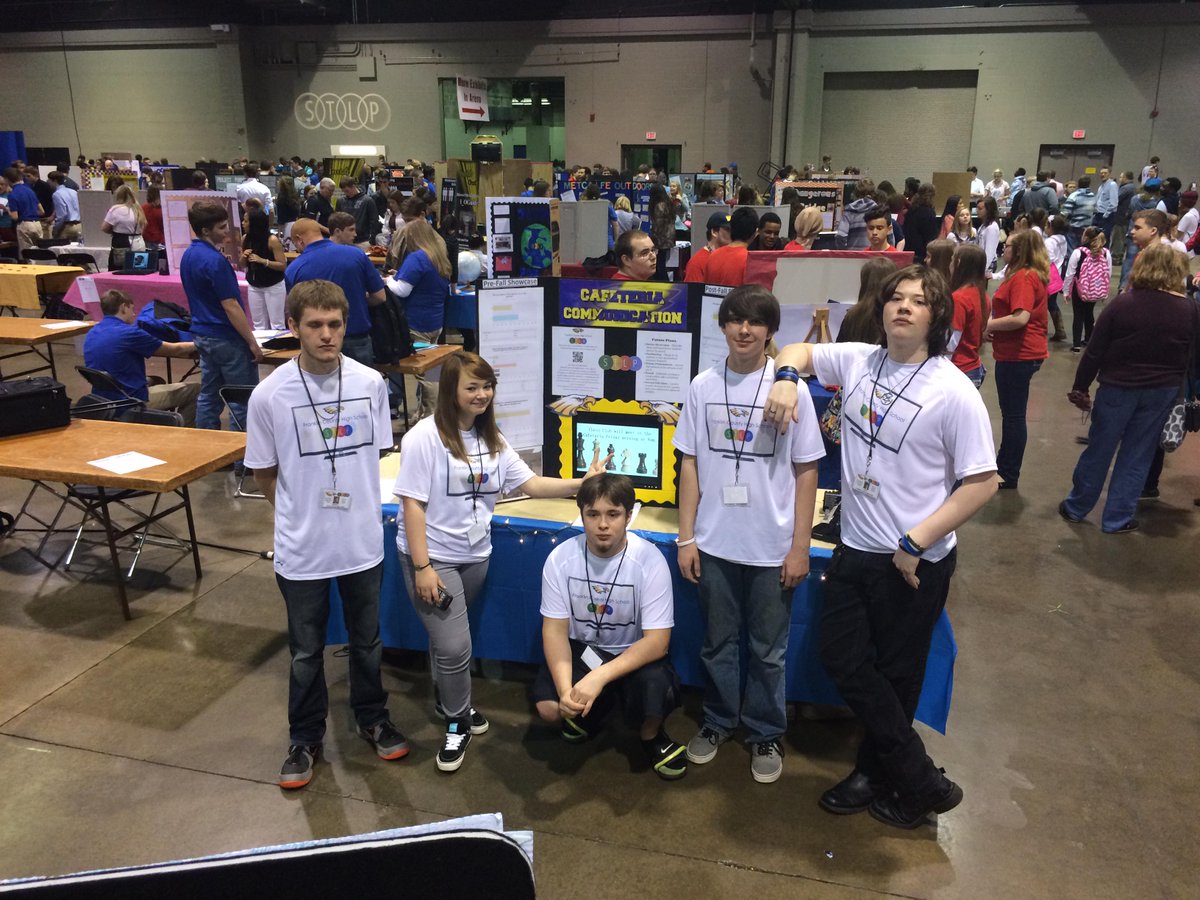 OneTeamFCS's tweet photo. FCHS showcase project team at State competition and onstage for live interview.
@FranklinCoHS @STLPKentucky #stlp15 http://t.co/xI0CF4vLf0