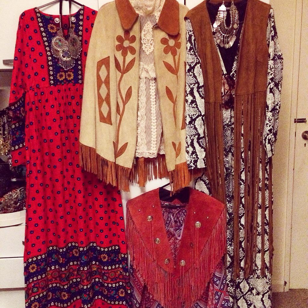WeWentWild's tweet photo. “@twoshoesonepair: 70s obsessed much!? 🙈 http://t.co/TSVAvDGsVI”