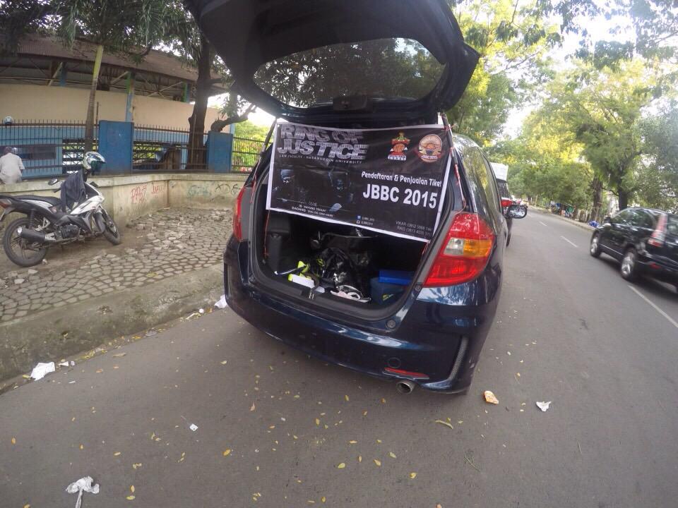 JBBC_2015's tweet photo. Pendaftaran &amp;penjualan tiket presale, di depan lapangan basket yoss karebosi. @MksPromo @identitasonline @anak_unhas http://t.co/suin7UkyjI