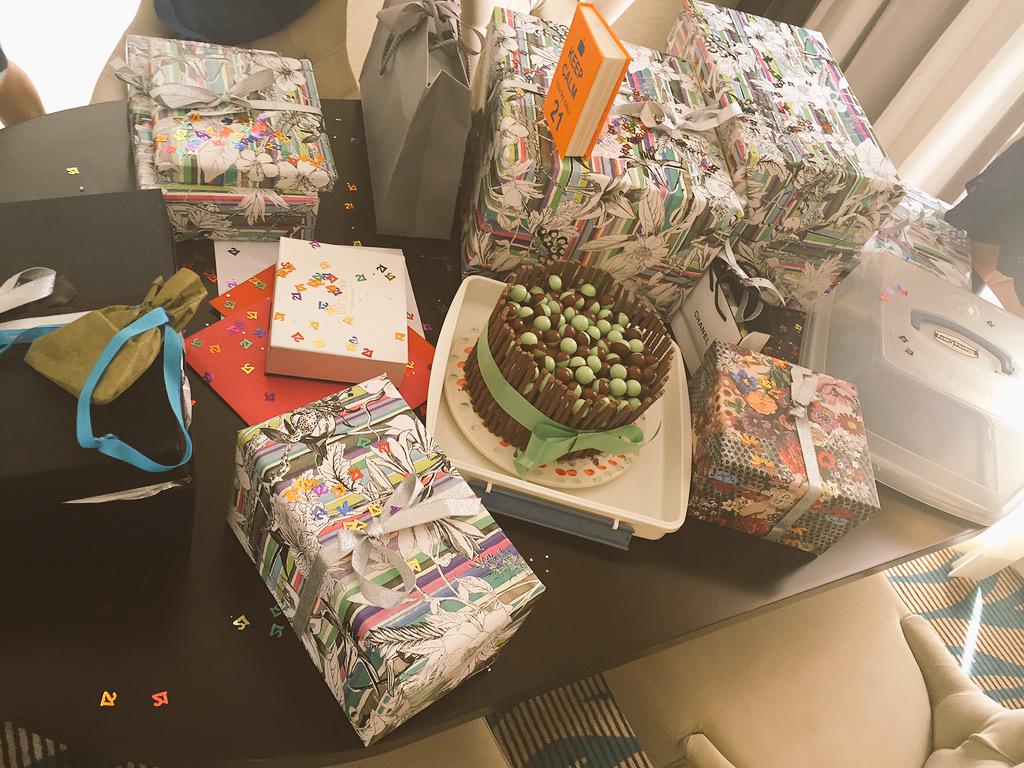 GabriellaSpree's tweet photo. Birthday celebrations continue 🎉🎁 http://t.co/SBAVBIyrwx