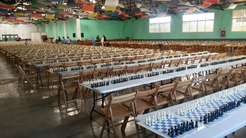 gcajedrez's tweet photo. Todo listo en el ateneo de vecindario ( Gran canaria) con 19.200 piezas en juego.... http://t.co/p4dBXzobvB