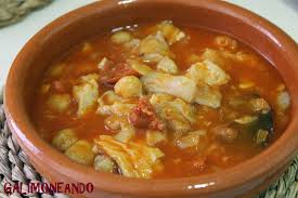 pubcachi's tweet photo. TAPA DEL DIA CACHIPUB:
CALLOS CON GARBANZOS
PERRITO 1€ 
TAPAS ESPECIALES 1,50€
HAMBURGUESAS, PIZZAS http://t.co/pBDkn0Zpkx