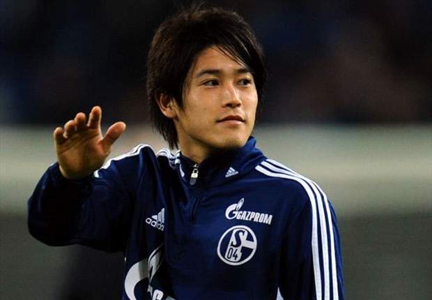 Ih kece \" Happy birthday to Atsuto Uchida, Japanese soccer player yg dulu sempet ada RPnya xD  1988 