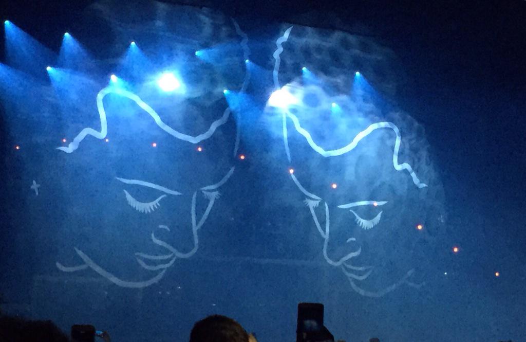 clairabella44's tweet photo. @samsmithworld you were amazing wed night!!!!!!!!! 💋@Mick8220 http://t.co/i6lfvTMz9u