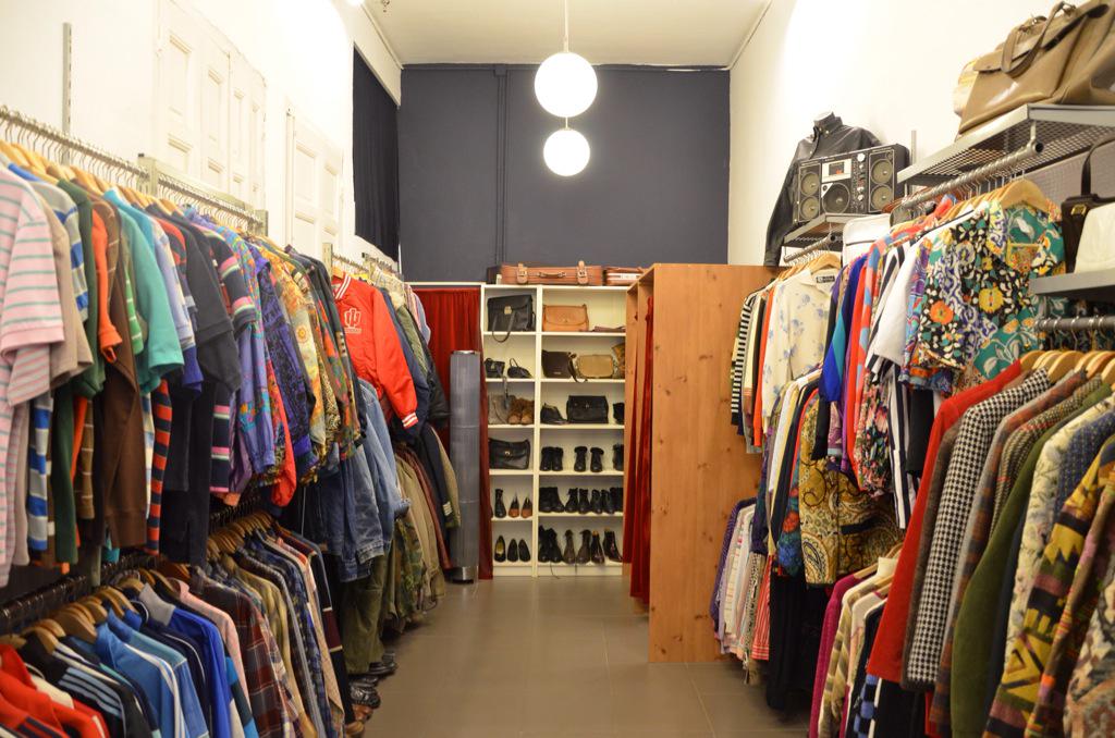 traslamodablog's tweet photo. Ya ha llegado la #RutaFashion Vintage por Malasaña ¡no te la pierdas! http://t.co/CSmnmN588y http://t.co/sLAghWtcoy