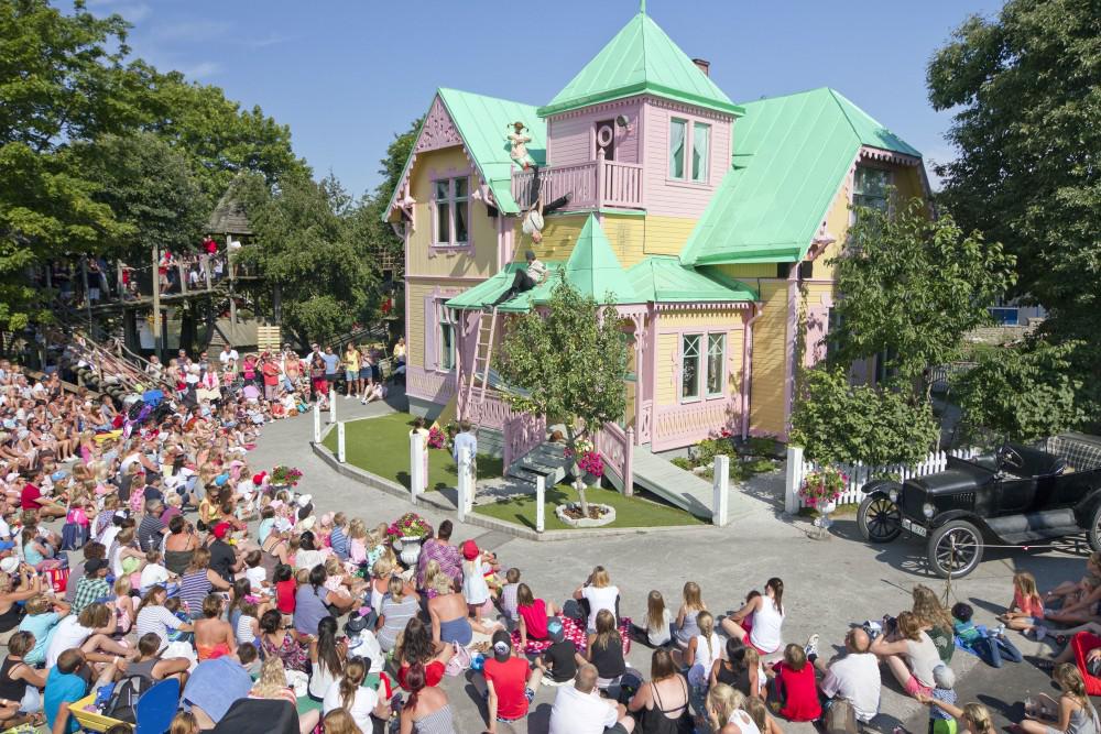 Bo i feriehus på Gotland! Sommerparadiset som lokker med solrike feriedager #feriehusutleie mynewsdesk.com/no/novasol-as/…