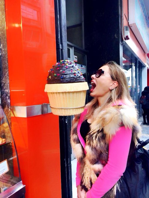 Mamma mia che bella! @fendi @muti_ornella foto: Naike Rivelli http://t.co/ebrXvGrf8s<a class="tags" target="_blank" title="On Twitter" href="/?out=eyJ0eXAiOiJKV1QiLCJhbGciOiJIUzUxMiJ9.eyJpYXQiOjE3MzA5NDY2MDcsImlzcyI6InR3cG9ybnN0YXJzLmNvbSIsIm5iZiI6MTczMDk0NjYwNywiZXhwIjoxNzYyNDgyNjA3LCJyZWRpcmVjdF91cmwiOiJodHRwczovL3R3aXR0ZXIuY29tL2ZlbmRpIn0.9_SEZQfpPIt5QCVE05kiVy8WY-7eMt4y45IJDQIt5nkchdru4POHg2L7pidGA6hl9z9CLCnqEy_NVkrgxuxVvA">@fendi</a><a class="tags" target="_blank" title="On Twitter" href="/?out=eyJ0eXAiOiJKV1QiLCJhbGciOiJIUzUxMiJ9.eyJpYXQiOjE3MzA5NDY2MDcsImlzcyI6InR3cG9ybnN0YXJzLmNvbSIsIm5iZiI6MTczMDk0NjYwNywiZXhwIjoxNzYyNDgyNjA3LCJyZWRpcmVjdF91cmwiOiJodHRwczovL3R3aXR0ZXIuY29tL211dGlfb3JuZWxsYSJ9.kj9NwG0tUbu886tNL2bDvqX3AOGED2zScefEv78Xd612ZIUcNM0t02DpgjCVoTW_73vEOmkt2k_CQPDavdLNvA">@muti_ornella</a>