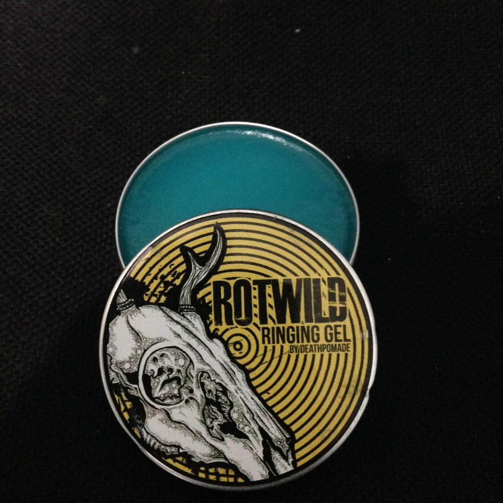 rotwild waterbased pomade sandalwood scent ,minat? langsung cek bio kita