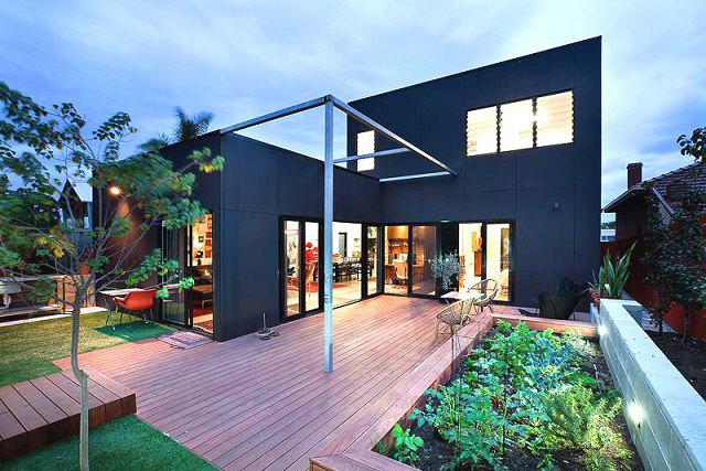 Arquitexs.com on Twitter: "Casa de fachadas negras y #decoracion