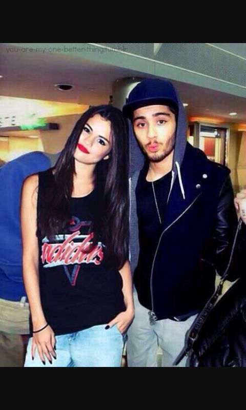 Jisoolena_'s tweet image. #VoteSelenaGomez #KCA

#SelenatorshelpDirectioners