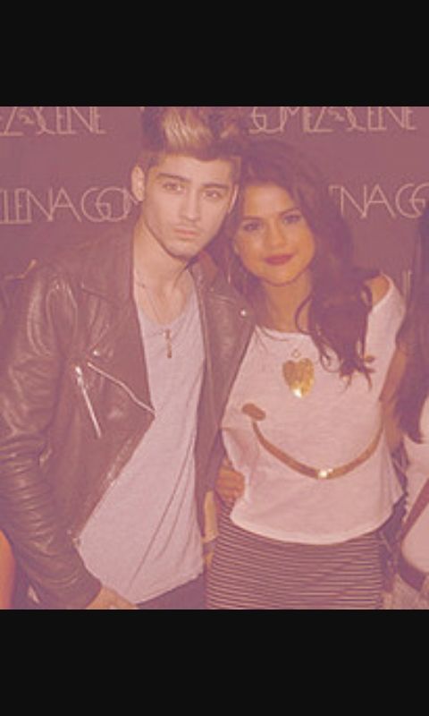 Jisoolena_'s tweet image. #VoteSelenaGomez #KCA

#SelenatorshelpDirectioners