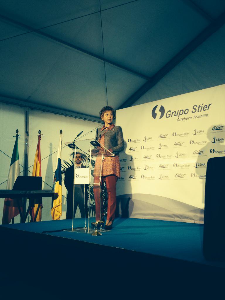 JimenaLPGC's tweet photo. #GranCanaria está de enhorabuena. Grupo Stier offshore Training abre sus puertas @SPEGC @InvestinGC http://t.co/BQDo8rVTYt
