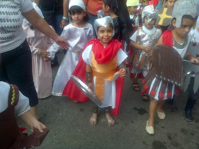 DeliaMagalyMeza's tweet photo. La alegría d los niños @apoyoeduGBTDE @culturamdta CEIE La Cordereña trabajo d un equipo@gallocantaclaro Paz y Amor http://t.co/7QUdQCA9yV