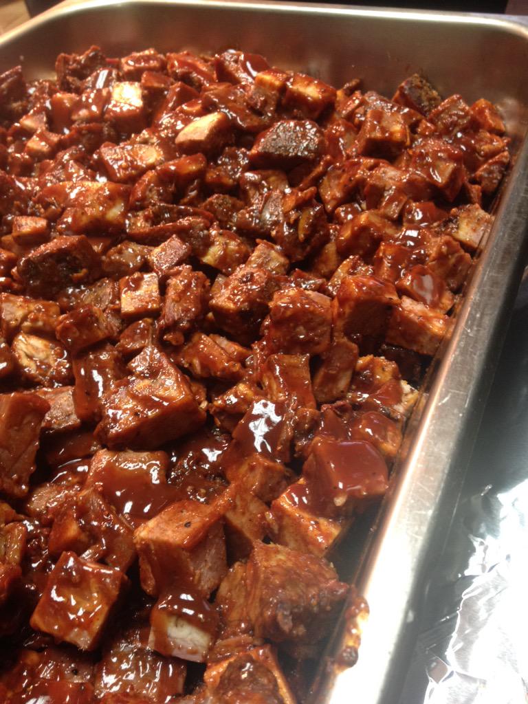 BusterRhinosTO's tweet photo. Sitting in our smoker right now are these beauties...BURNT ENDS!!! That's right, on special tonight until we run out http://t.co/AvNxvceNgP
