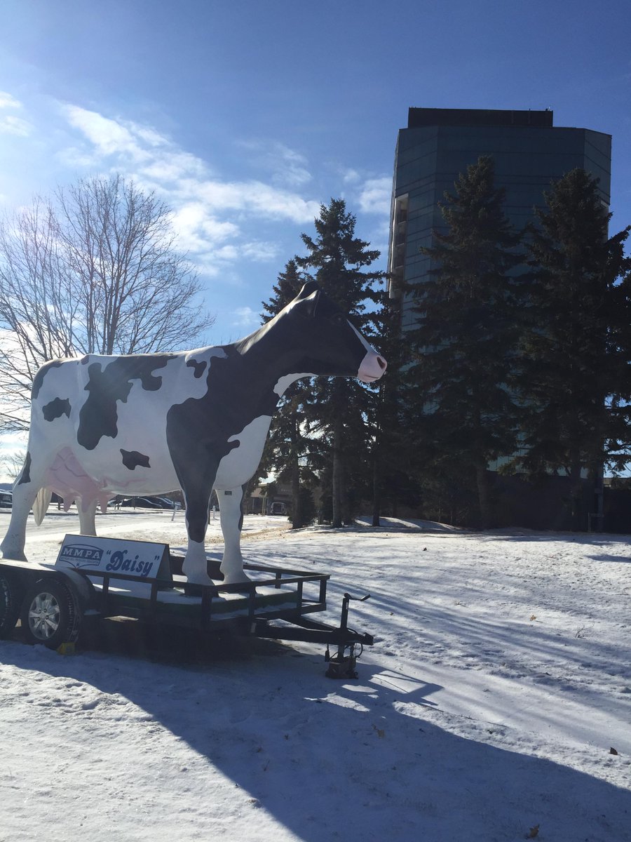 GTResort's tweet photo. The @mascmahs State Conference is here &amp; they brought a friend from @MichiganMilk! #Pureleadership15 #PureMSL #MMPA http://t.co/lTwjeUK3Gw