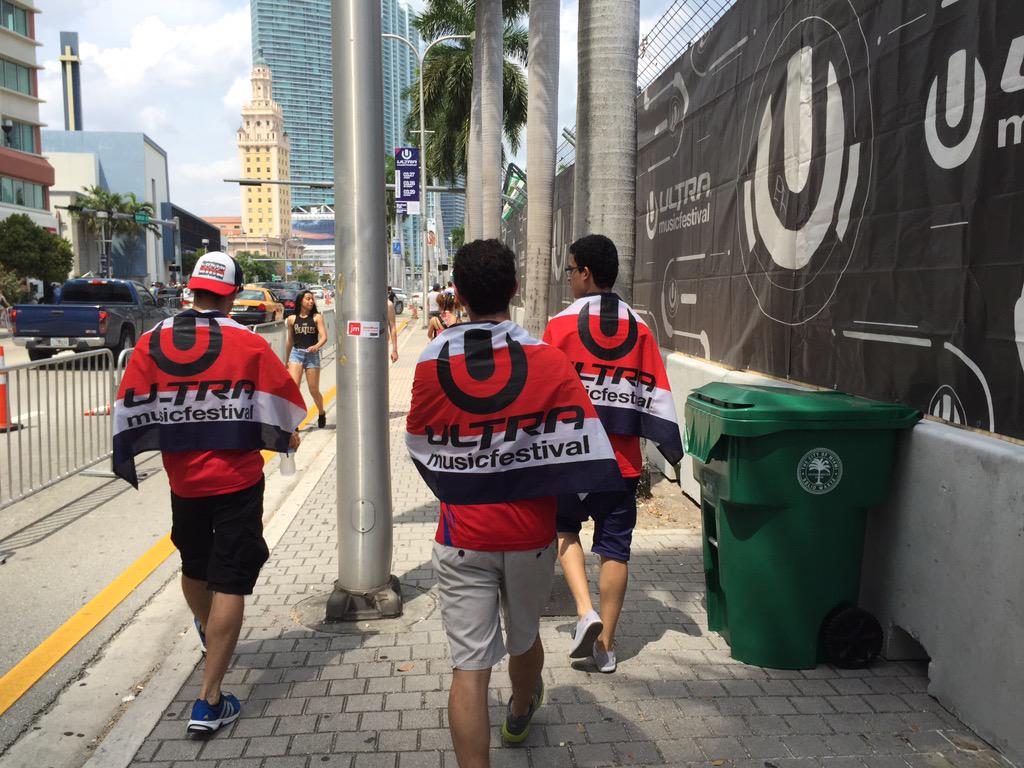 joeflech's tweet photo. Gabriel, Marlon and Diego came from Costa Rica for #Ultra2015. First big music festival for these guys. #Miami http://t.co/Hr9UpS8xnu