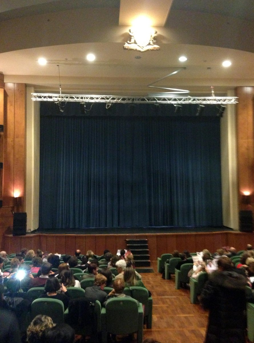 CagliariAPP's tweet photo. Oggi si celebra la Giornata mondiale del teatro. Scoprite gli spettacoli su #CagliariAPP. #lacittachecerchi http://t.co/tJr02kuDUW