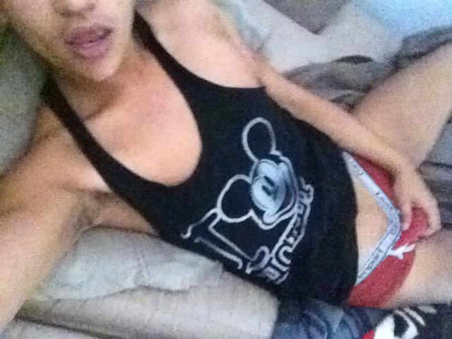 TheDiaryOfRoman's tweet photo. Those cold alone melbourne 5:30 mornings...#single #gay #gaymelbourne #love #me http://t.co/EVT5YEJdpM