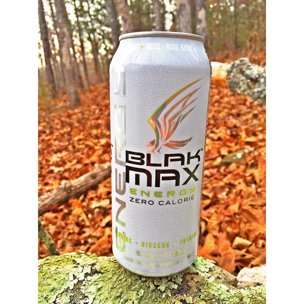 blakmaxenergy's tweet photo. Blak Max Zero Calorie is the perfect choice for those who would rather keep the spare tire in the garage #beachplease http://t.co/a25roZtJS1