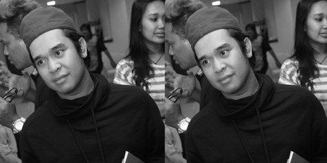 KapanLagicom's tweet photo. Olga Syahputra meninggal dunia, fans pun berduka http://t.co/7w1Dg5MnZ8 #RipOlgaSyahputra http://t.co/5bHhwSdIX6