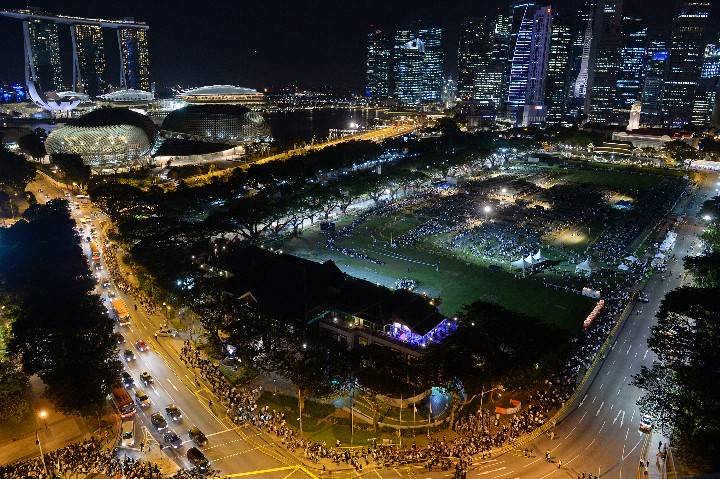 gdragonnnnn's tweet photo. united as one #rememberlky #thankyoulky http://t.co/XY7raS4zgC