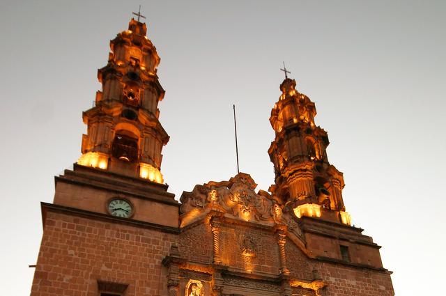 D_Destinos's tweet photo. Catedral de #Aguascalientes: ¡cuánta belleza arquitectónica para admirar! https://t.co/xPFLcGtnS1 http://t.co/7AY43hdzGD