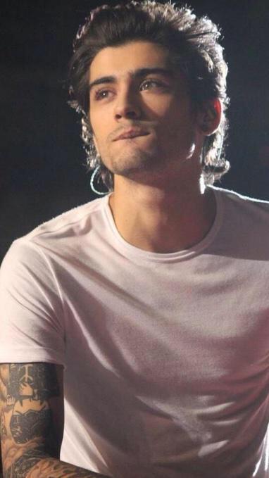 pepecoin_stake's tweet photo. －Ｚayn編－
ゼインは緊張すると下唇を噛む癖があるらしい。

#KCAᅠ  #Vote1DUKᅠᅠ http://t.co/5PLtycR9Yq