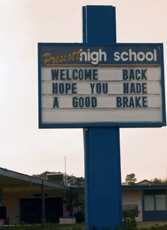 DprintWorldwide's tweet photo. Welcome back from spring BREAK. #failsign http://t.co/Y9wLdjwfmo
