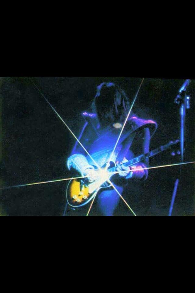 akireanamay's tweet photo. I've been waitin' for your tour in Japan.Let me go rock'n roll❗️
#AceFrehley #SpaceInvadertour http://t.co/iExX4VZWAz