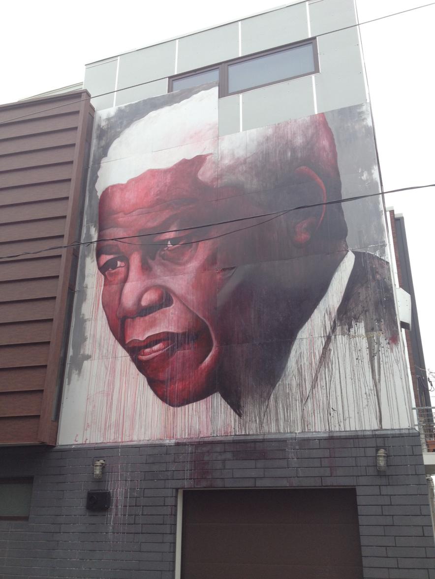 absolutepop's tweet photo. Fitzwater and Hepburn #muralarts #philly #popart #drip http://t.co/hQXD4NLkRu