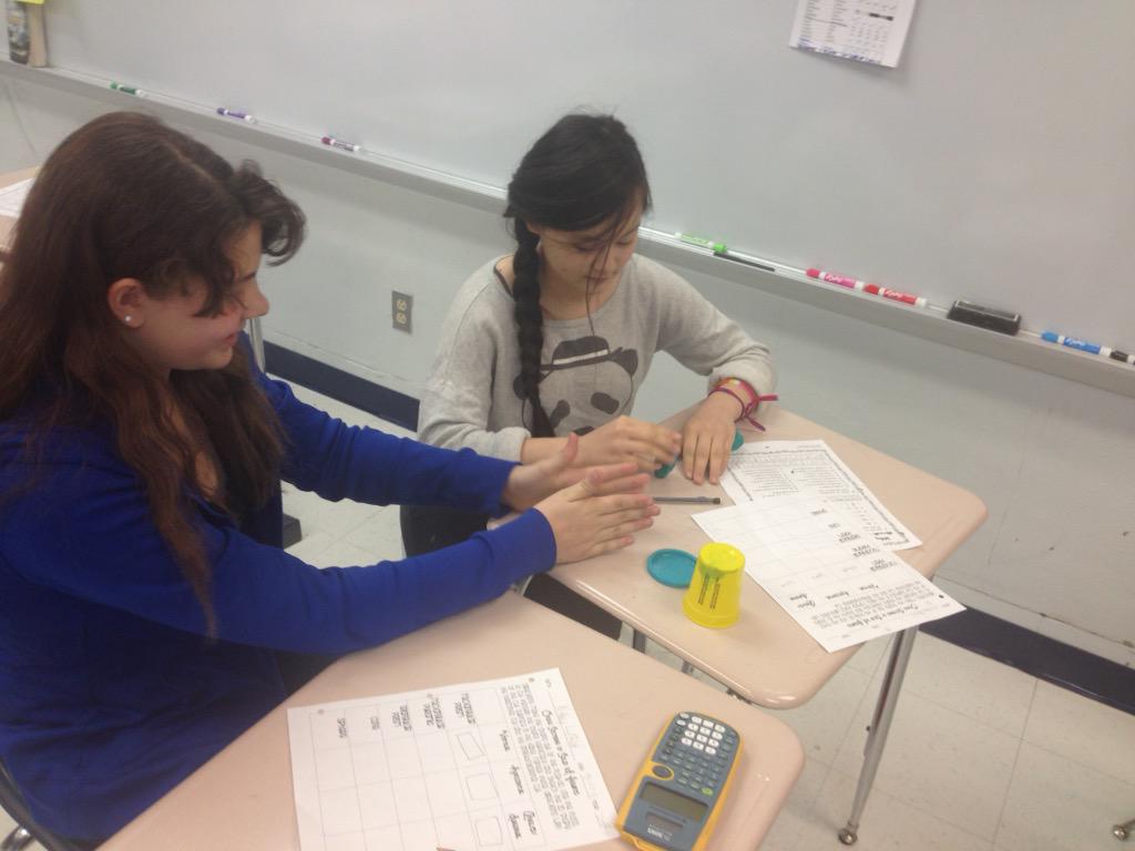 CMS7Silver's tweet photo. Building 3D figures and discovering their different cross sections! #Playdoh&amp;Floss #MathFun http://t.co/n8WACSAS7k