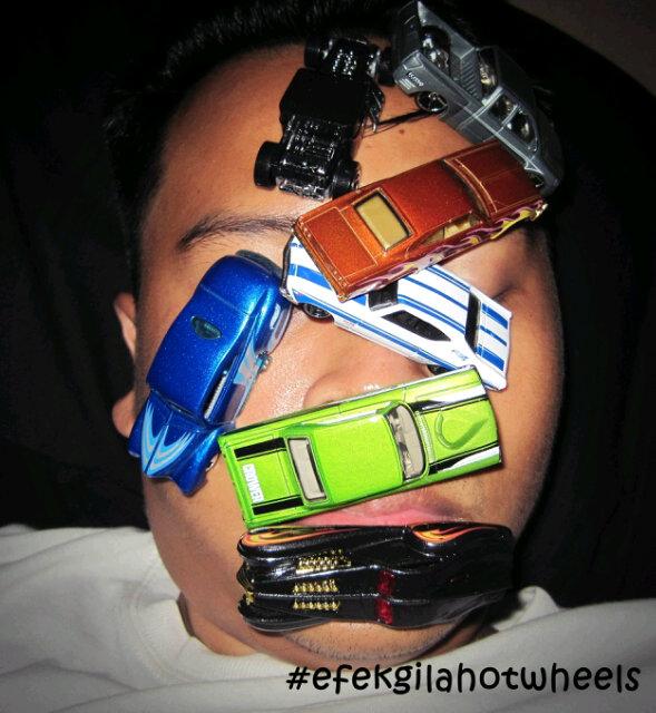 hotwheels_shop's tweet photo. Haha.. ati2 om keselek hotwheels ntar RT @firhamramadinat: #efekgilahotwheels :D cc: @hotwheels_shop @hotwheels_indo http://t.co/D0SpBHIEv6