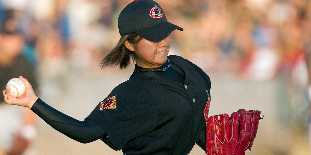 3/27/09: Eri Yoshida becomes the 1st female player in a Japanese professional league game: atmlb.com/1BPYkrY