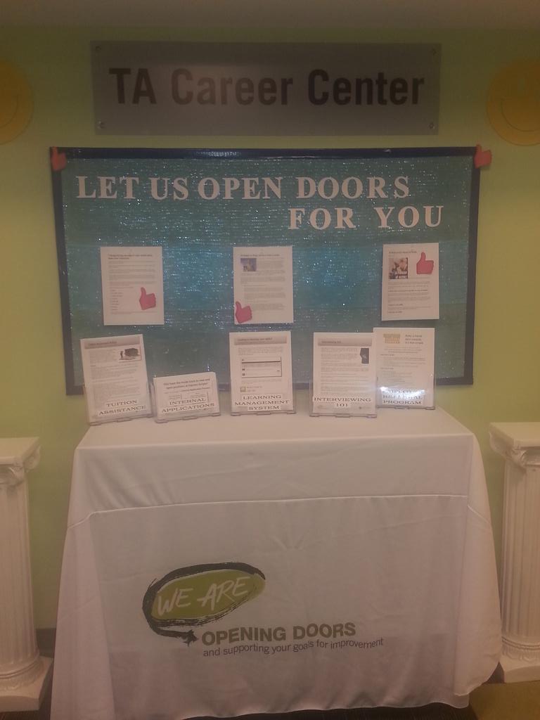 One2OneRecrtng's tweet photo. It's back. TA Career Center! #COE #TAIndy @MrDonTeeter @RecruiterAlliD @TamlaTweets @WendellSherrell @stlrecruiter404 http://t.co/eH3TsqPZDm