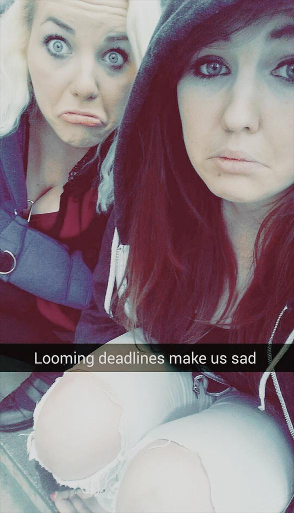 Stephmulz's tweet image. #ThirdYearProblems