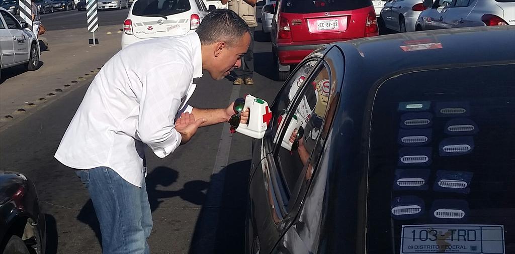 fgjesonora's tweet photo. #BoteandoAndo por la @CruzRojaHMO #CuidandoAQuienNosCuida Reforma y Encinas @navarrosugich @LazosCiudadanos http://t.co/PZG8L2DebP