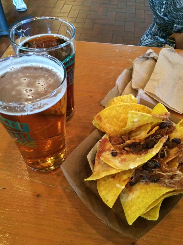 MNZooAB's tweet photo. Thank you to @summitbeer and @gastrotruck for helping make Creature Feature such a success last night! #wild4AZUL http://t.co/5lhCoJzBE0