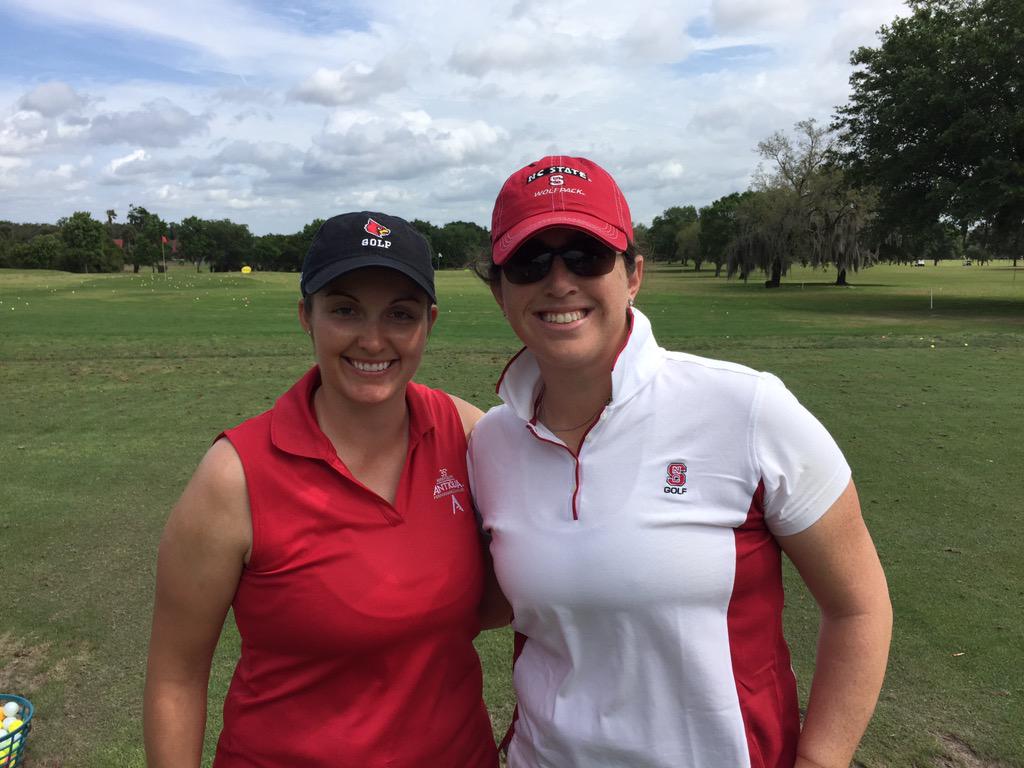Friends today rivals tonight!!! #STCollegeday <a href="/PackAthletics/">NC State Athletics</a> @ROAD2LPGA <a href="/smjuneau_3/">Sara Maude Juneau</a>  #gopack #STATEment