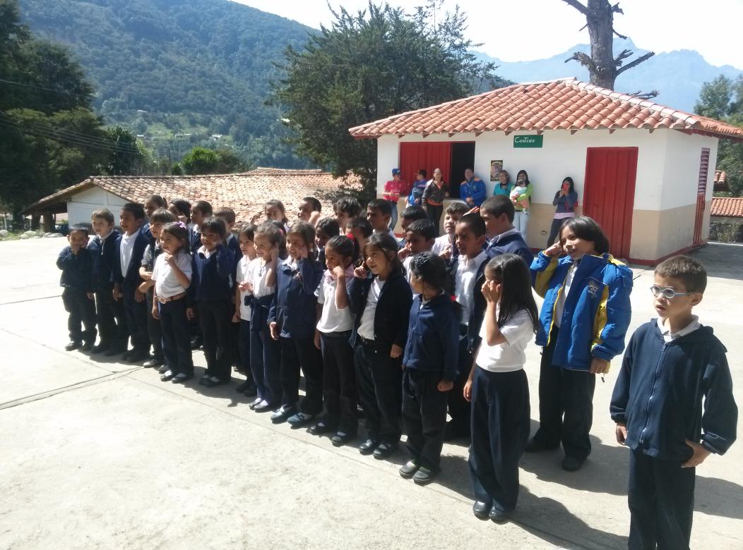 JoseJoubertt's tweet photo. El Proyecto de los chipilines fue sobre el aseo personal y el Agua. http://t.co/KrrizOUKdA