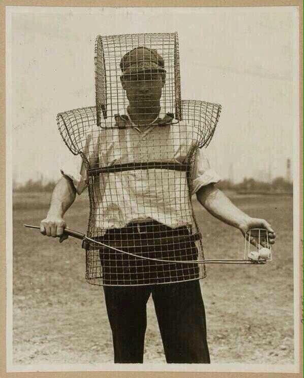 College_Golfers's tweet photo. Range pickers 100 years ago hated their lives. http://t.co/6S6eBbjZPH