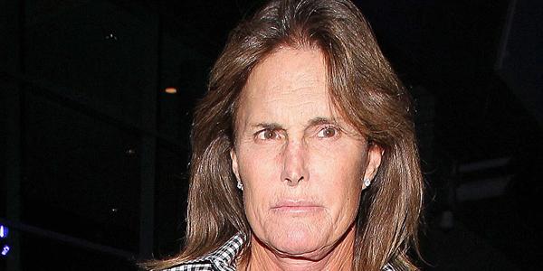 people's tweet photo. Why is Bruce Jenner crying? http://t.co/ITv2E3qvfn #KUWTK http://t.co/spWdmx09Ec