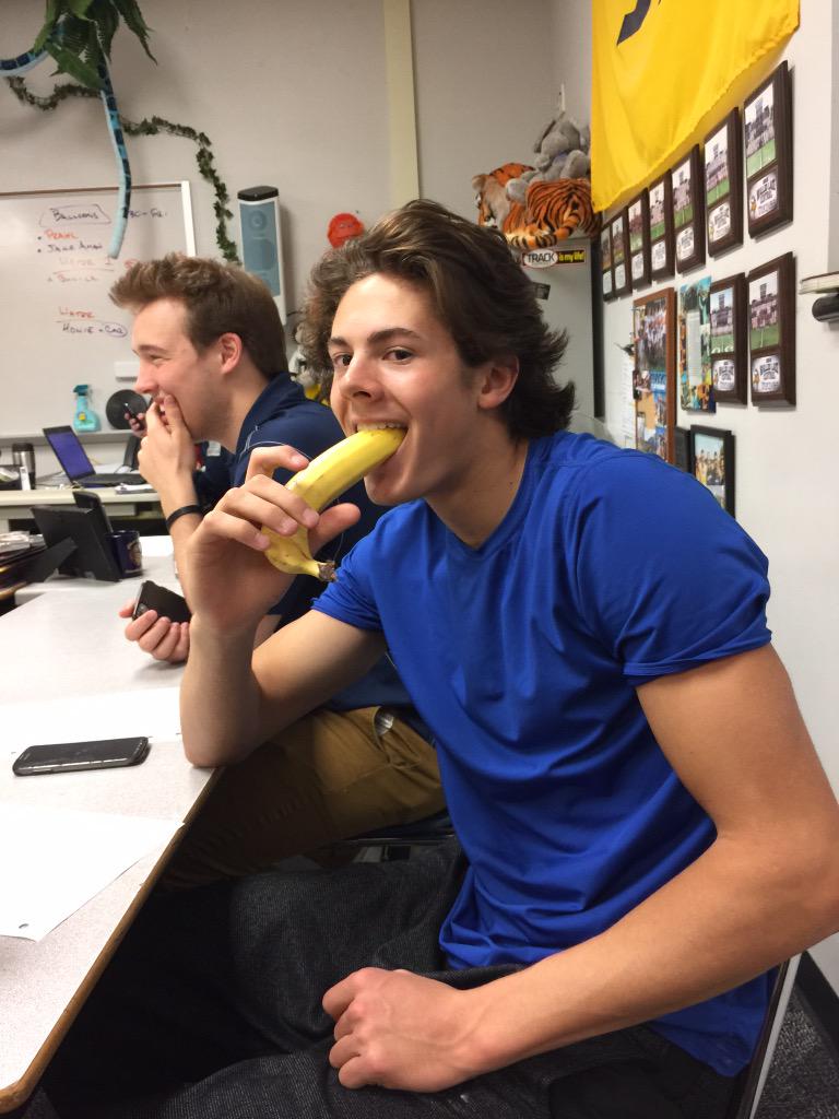 wlcbananas's tweet photo. http://t.co/a8xY8U8jeW