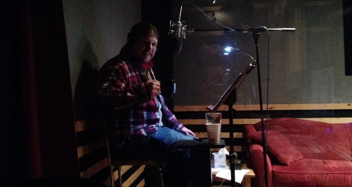 FindMarvin's tweet photo. Check out some more pics from the Find Marvin Podcast EPS 03&HS sessions! #FindMarvin @DaveandGiggles @lbarrett777 http://t.co/N9QvohW1Gj